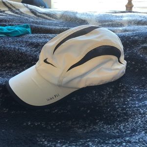 Nike running hat (one size)